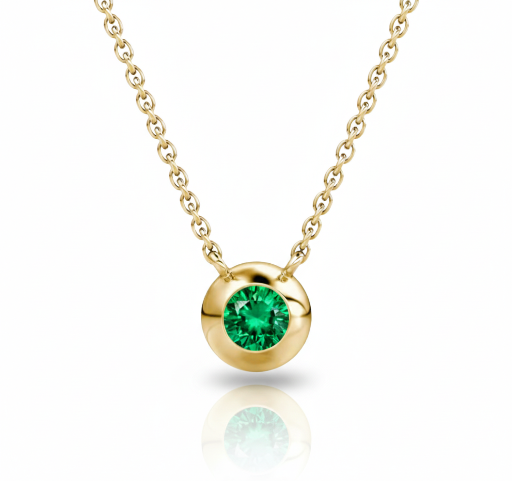 Soléa Bezel Emerald Necklace